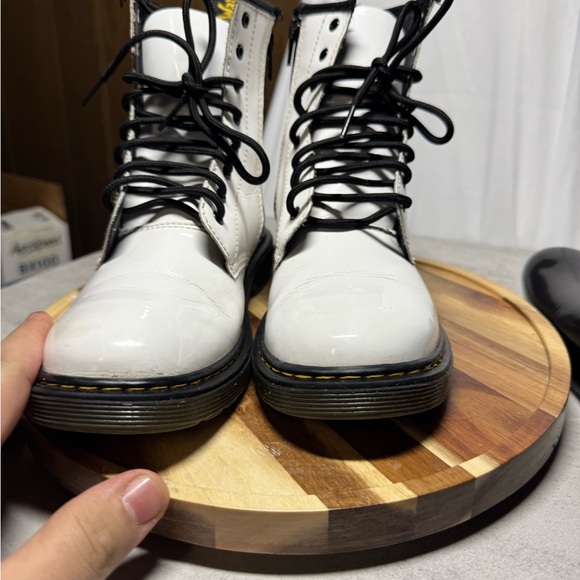 Dr. (Doc) Martens 1460W Air Wair, Unisex Boots, White Size: 6 - Picture 5 of 6